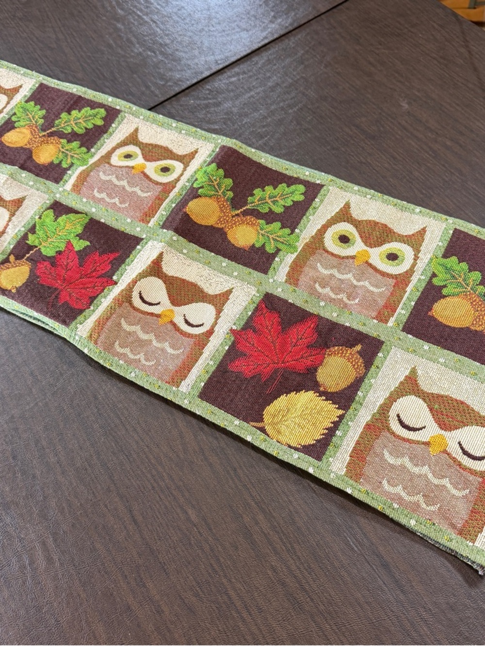 Fall Autumn Owl & Acorn Tapestry Table Runner - Green, Brown, Red - Picture 3 of 7